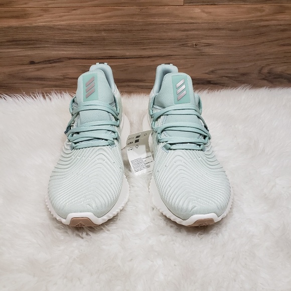 NWT Adidas Alphabounce Instinct Mint Green Shoes - Picture 2 of 8